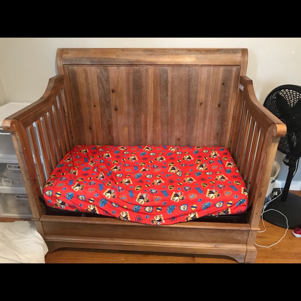 Baby crib great condition